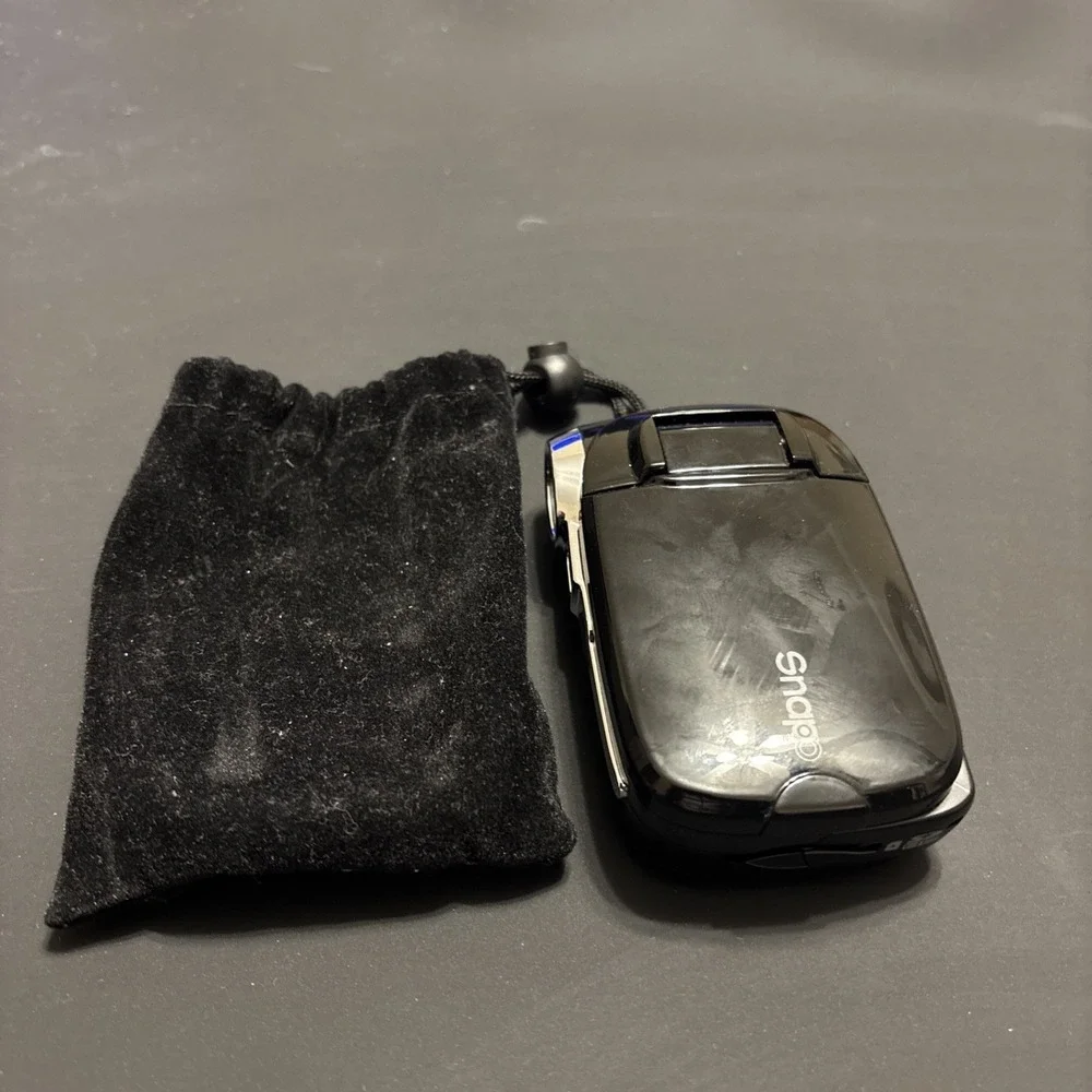 COBY SNAPP CAM4000 Digital Pocket Video Camcorder 3MP 2.4